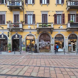 Primopiano - Colonne 16 Apartamento Milán